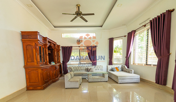 2 Bedrooms House for rent in Siem Reap City