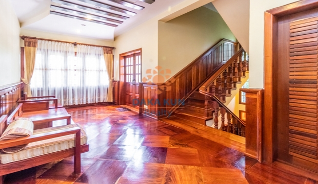 4 Bedrooms Villa for Rent in Siem Reap-Sla Kram