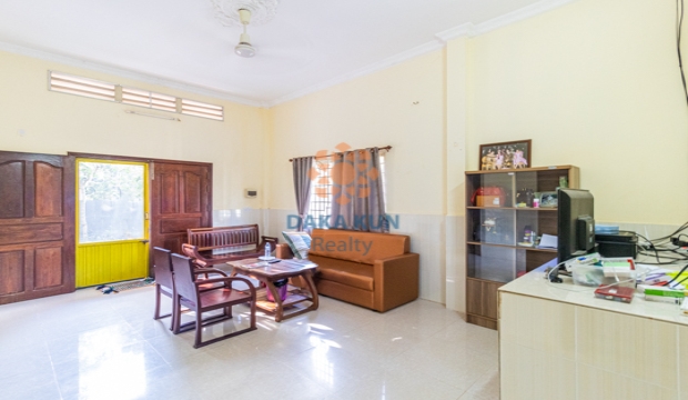 3 Bedrooms House for Rent in Krong Siem Reap-Sala Kamreuk