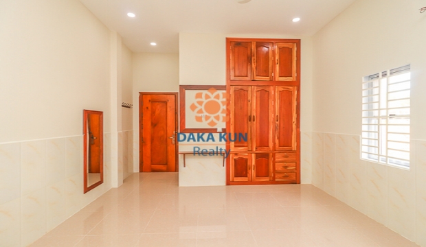 3 Bedrooms House for Rent in Svay Dangkum, Siem Reap