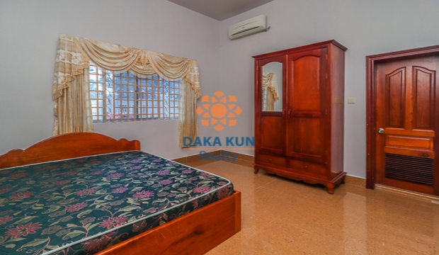 5 Bedrooms House for Rent in Siem Reap-Svay Dangkum