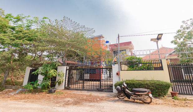 3 Bedrooms House for Rent in Krong Siem Reap-Sala Kamreuk