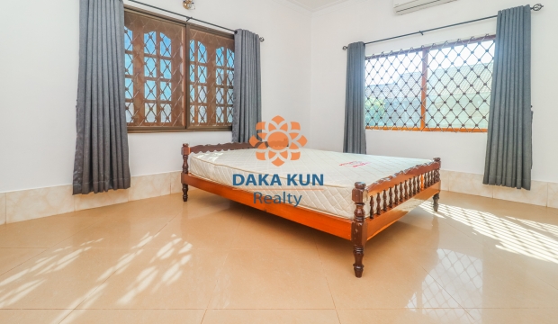 5 Bedrooms House for Rent in Siem Reap-Svay Dangkum