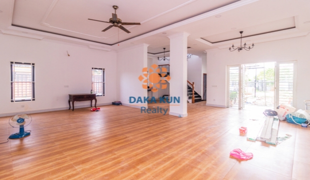 3 Bedrooms House for Rent in Siem Reap city-Sala Kamreuk