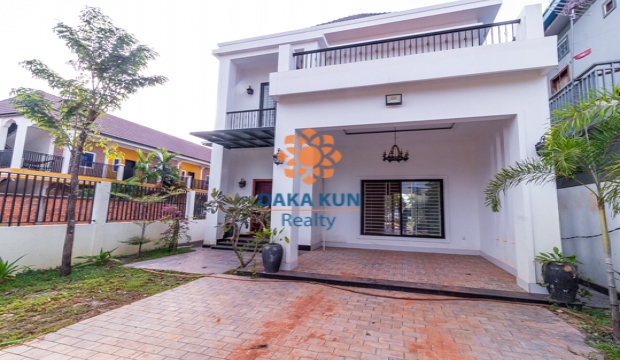 3 Bedrooms House for Rent in Siem Reap city-Sala Kamreuk