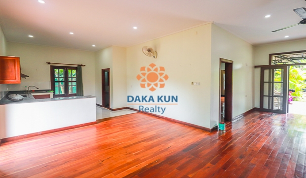 Wooden House for Rent in Siem Reap-Sala Kamreuk