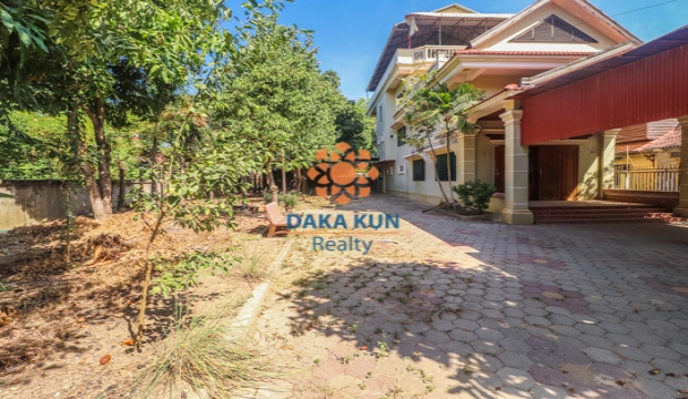 5 Bedrooms House for Rent in Siem Reap-Svay Dangkum