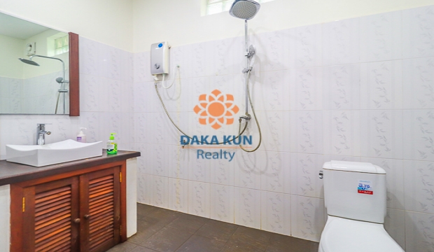 Wooden House for Rent in Siem Reap-Sala Kamreuk