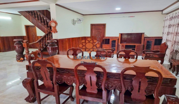 5 Bedrooms House for Rent in Siem Reap city-Svay Dangkum