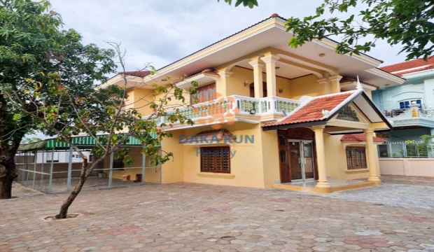 5 Bedrooms House for Rent in Siem Reap city-Svay Dangkum