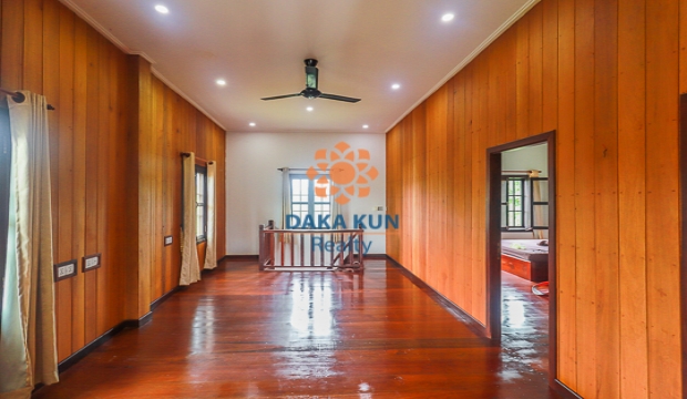 Wooden House for Rent in Siem Reap-Sala Kamreuk