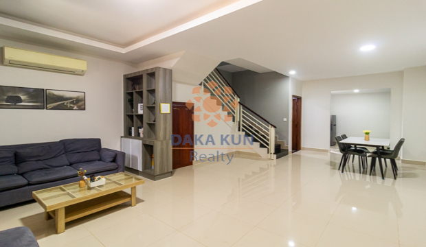 2 Bedrooms Flathouse for Rent in Krong Siem Reap-Svay Dangkum