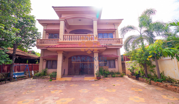 6 Bedrooms House for Rent in Siem Reap-Riverside