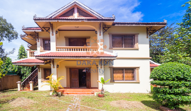 5 Bedrooms House For Rent in Svay Dangkum-Siem Reap City