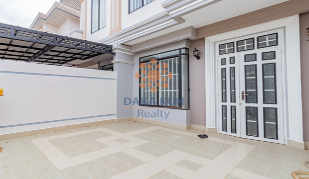 Urgent Sale House For sale in Siem Reap-Kandake