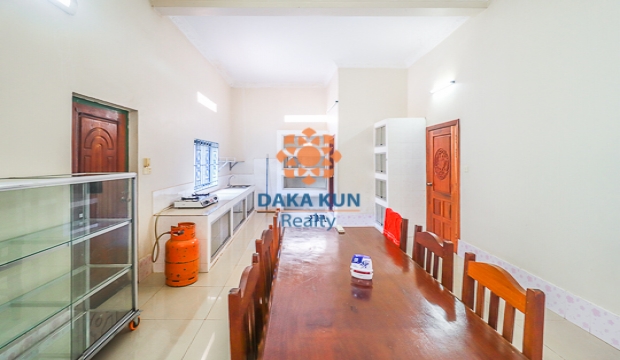 4 Bedrooms House for Rent in Siem Reap-Svay Dangkum