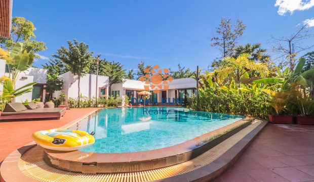 5 Bedroom Villa with Swimming Pool for Rent in Siem Reap