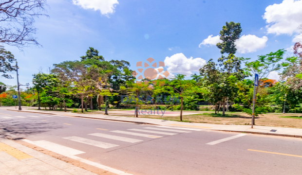 Land and House for Sale in Siem Reap City-along the riverside