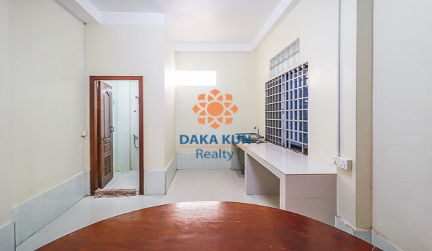 11 Bedrooms House for Rent in Siem Reap-Svay Dangkum