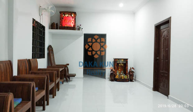 4 Bedrooms House for Rent in Krong Siem Reap