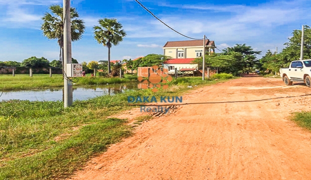 Urgent Sale Land near Svay Dangkum-Siem Reap