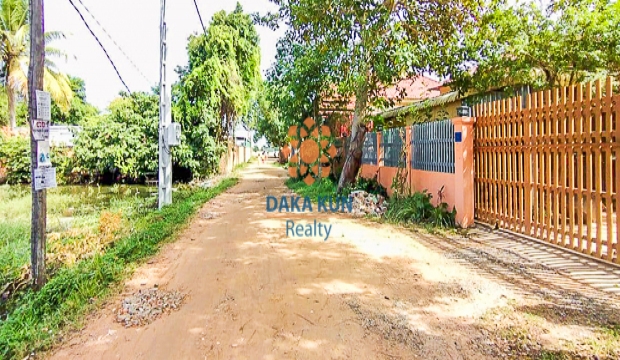 Urgent Sale Land near Svay Dangkum-Siem Reap