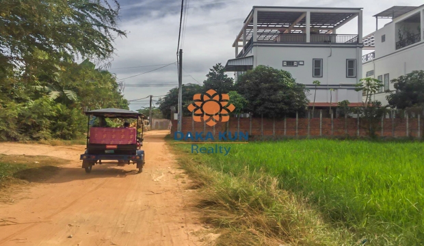 Urgent Sale Land near Sala Kamreuk-Siem Reap