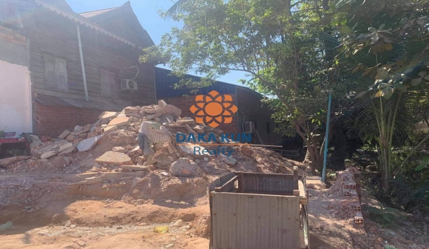 Urgent Sale Land near Svay Dangkum-Siem Reap