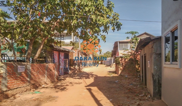 Urgent Sale Land near Sala Kamreuk-Siem Reap