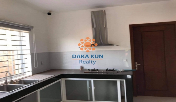 3 Bedrooms House for Rent in Siem Reap-Svay Dangkum