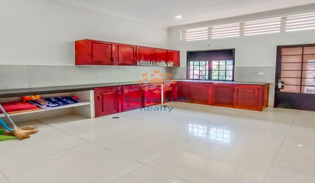 Shophouse for Rent in Svay Dangkum, Siem Reap city