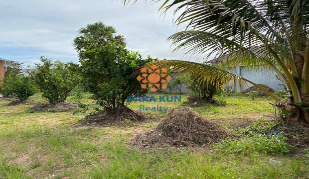 Urgent Sale Land at​ Khnar Market- Siem Reap