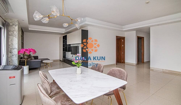 3 Bedrooms Apartment for Rent in Russey Keo, Phnom Penh city