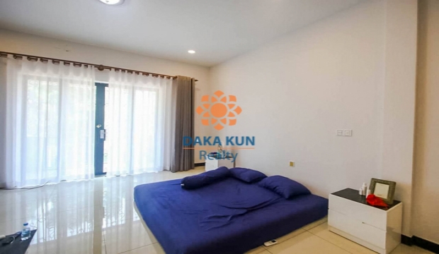 Flat House for Sale in Siem Reap city-Makro Supermarket