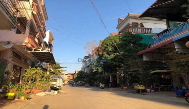 House for Sale in Chak Angrae Krom, Phnom Penh city