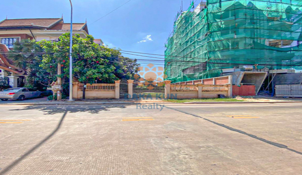 Land for Sale in Krong Siem Reap-Sala Kamreuk