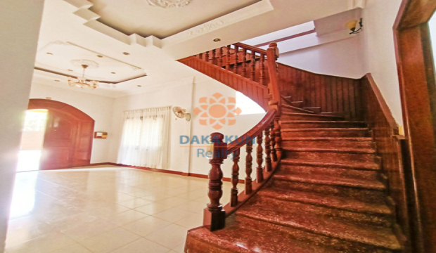 5 Bedrooms House for Rent in Krong Siem Reap-Svay Dangkum