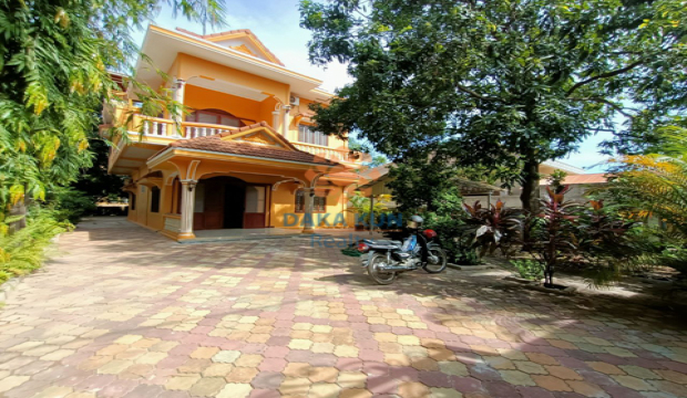 5 Bedrooms House for Rent in Krong Siem Reap-Svay Dangkum