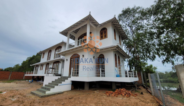 Villa for Rent in Siem Reap City-Svay Dangkum