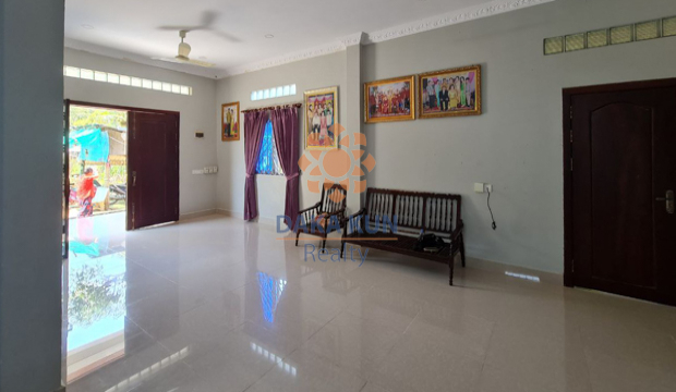 3 Bedrooms House for Rent in Krong Siem Reap-Svay Dangkum