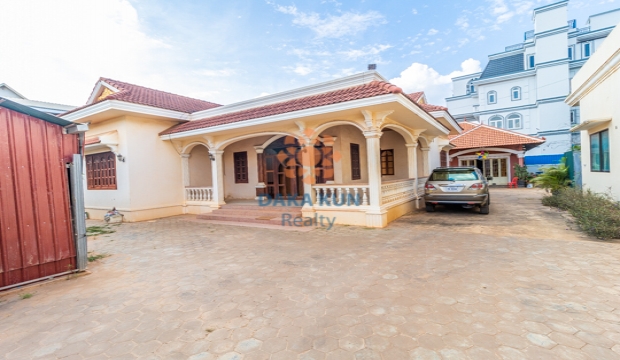 3 Bedrooms House for Rent in Siem Reap-Sala Kamreuk