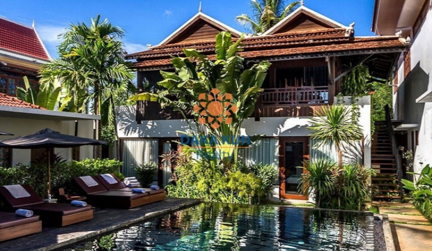12 Bedrooms Hotel for Sale with Swimming Pool in Siem Reap