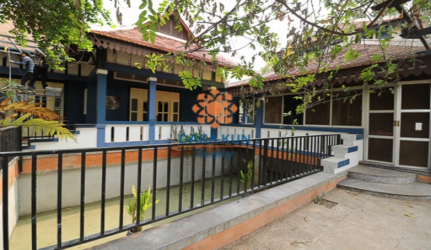 3 Bedrooms House for Rent in Siem Reap-Sala Kamraeuk