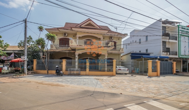 7 Bedrooms House for Rent in Siem Reap city-Svay Dangkum