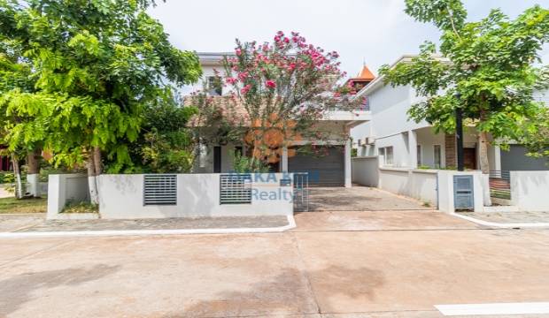 3 Bedrooms Villa for Rent in Siem Reap