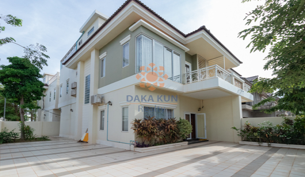 3 Bedrooms House For Rent in Siem Reap City-Svay Dangkum