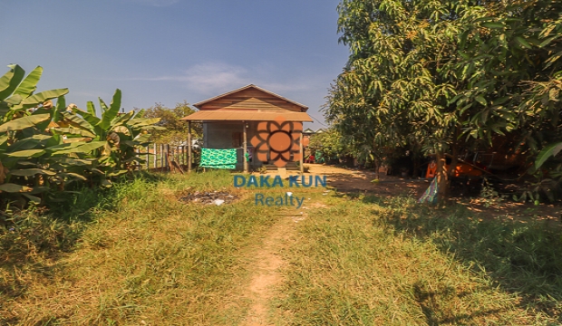 Urgent Sale Land near Svay Dangkum-Siem Reap