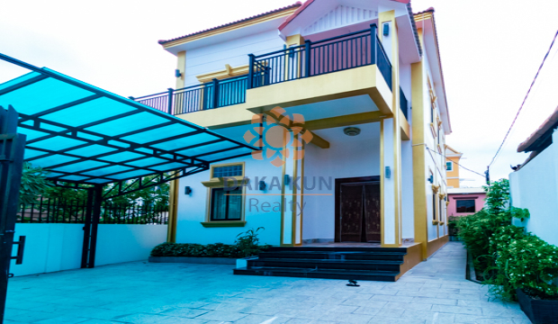 4 Bedrooms House for Rent in Krong Siem Reap-Svay Dangkum