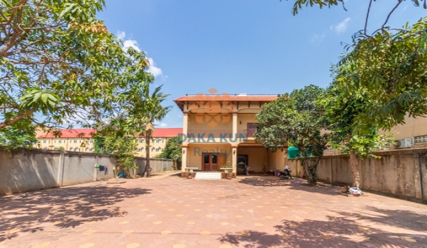 4 Bedrooms House for Rent in Siem Reap - Sala Kamreuk