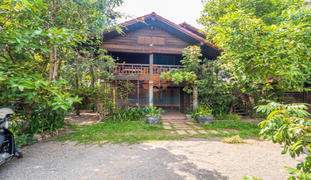 Wooden House For Sale in Siem Reap-Svay Dangkum